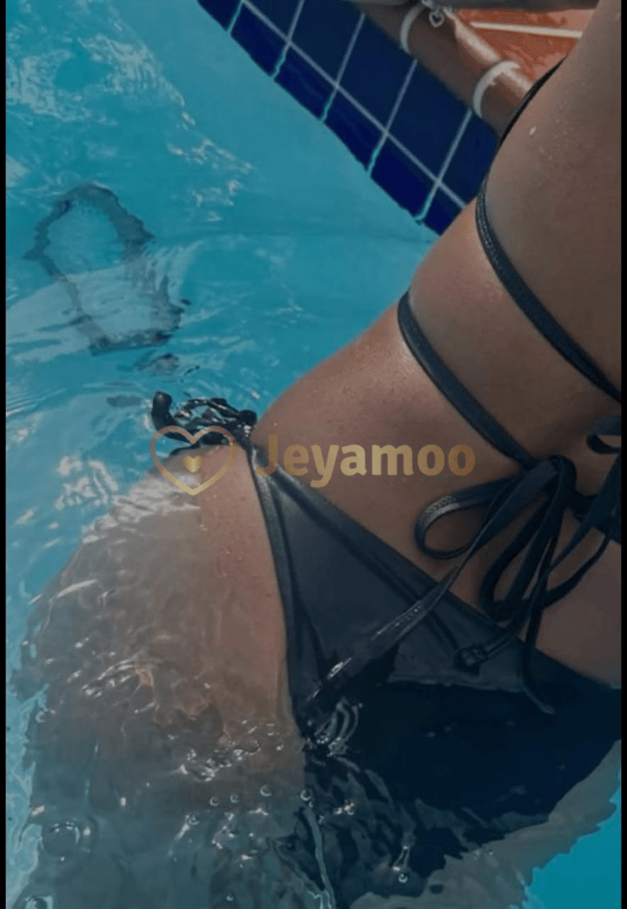 Cochonne avec beaucoup de vise - rencontre_escortes Yaounde, Odza | Jeyamoo