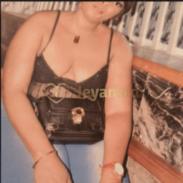 Femme fatale pour faire plaisir - rencontre_escortes Yaounde, Nkoabang terminus | Jeyamoo