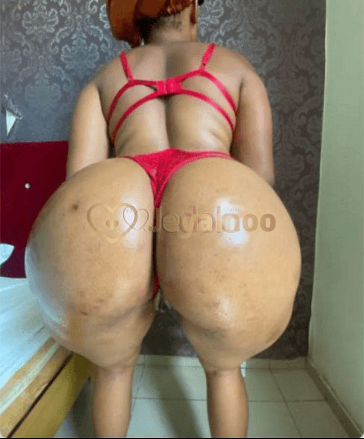 La bise 😈 - rencontre_escortes Yaounde, Bastos | Jeyamoo