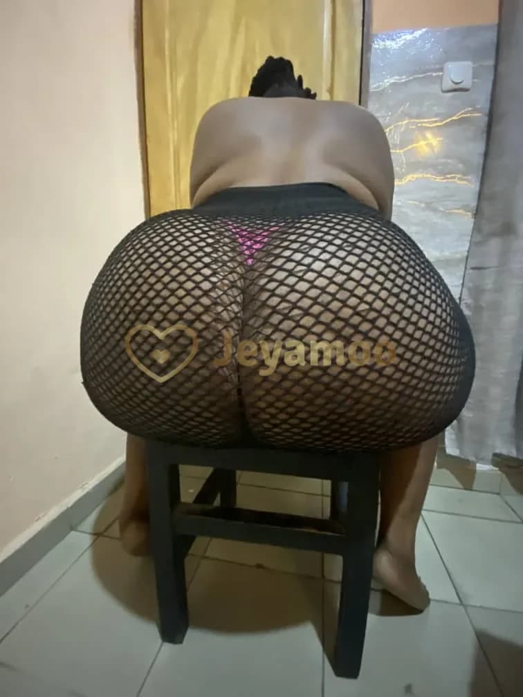 Forme généreuse - Douala 1 | Jeyamoo