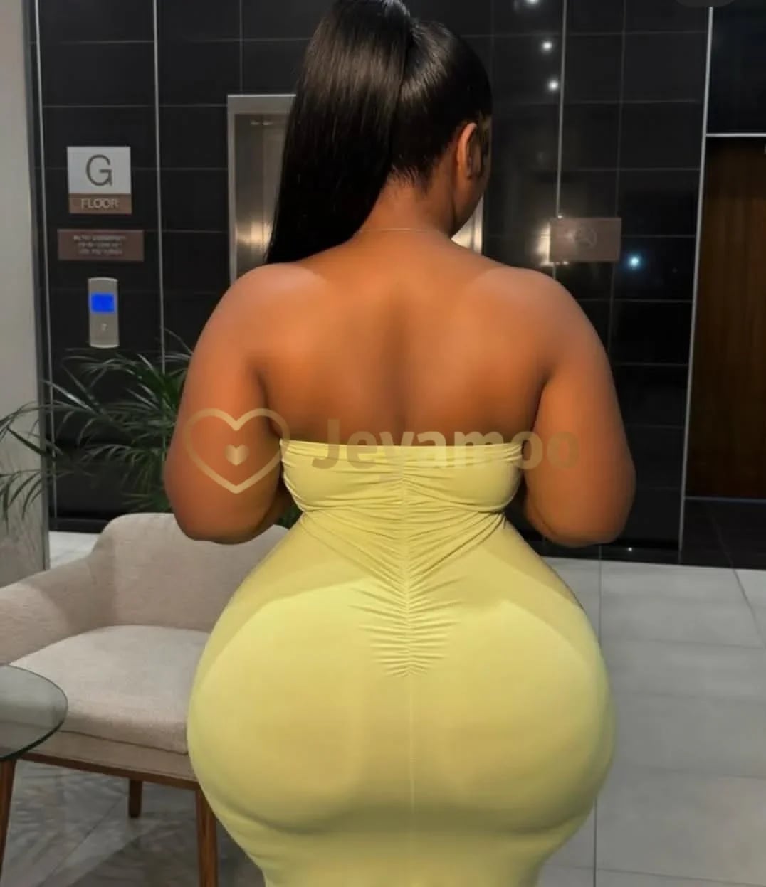 Ta petasse au grosse fesse - rencontre_escortes Douala, Akwa | Jeyamoo
